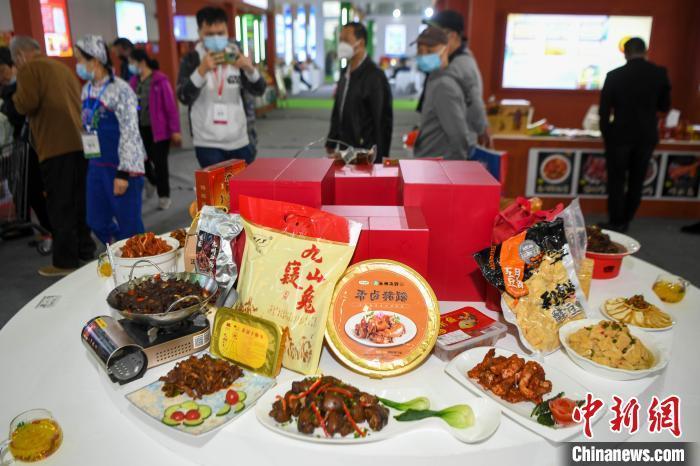 事关食品、药品以及中小学教材等，11月将有一批新规施行